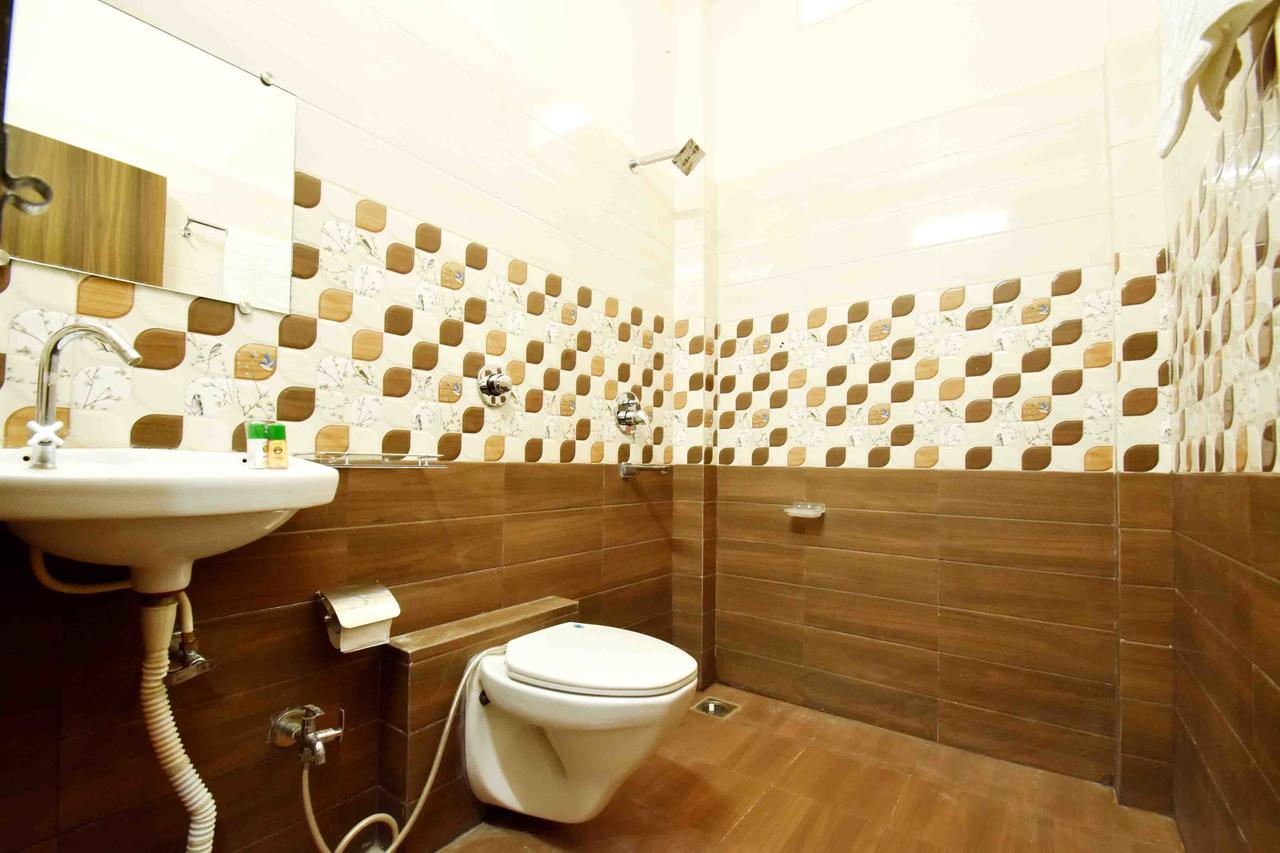 Hotel Hori Palace Ujjain Extérieur photo